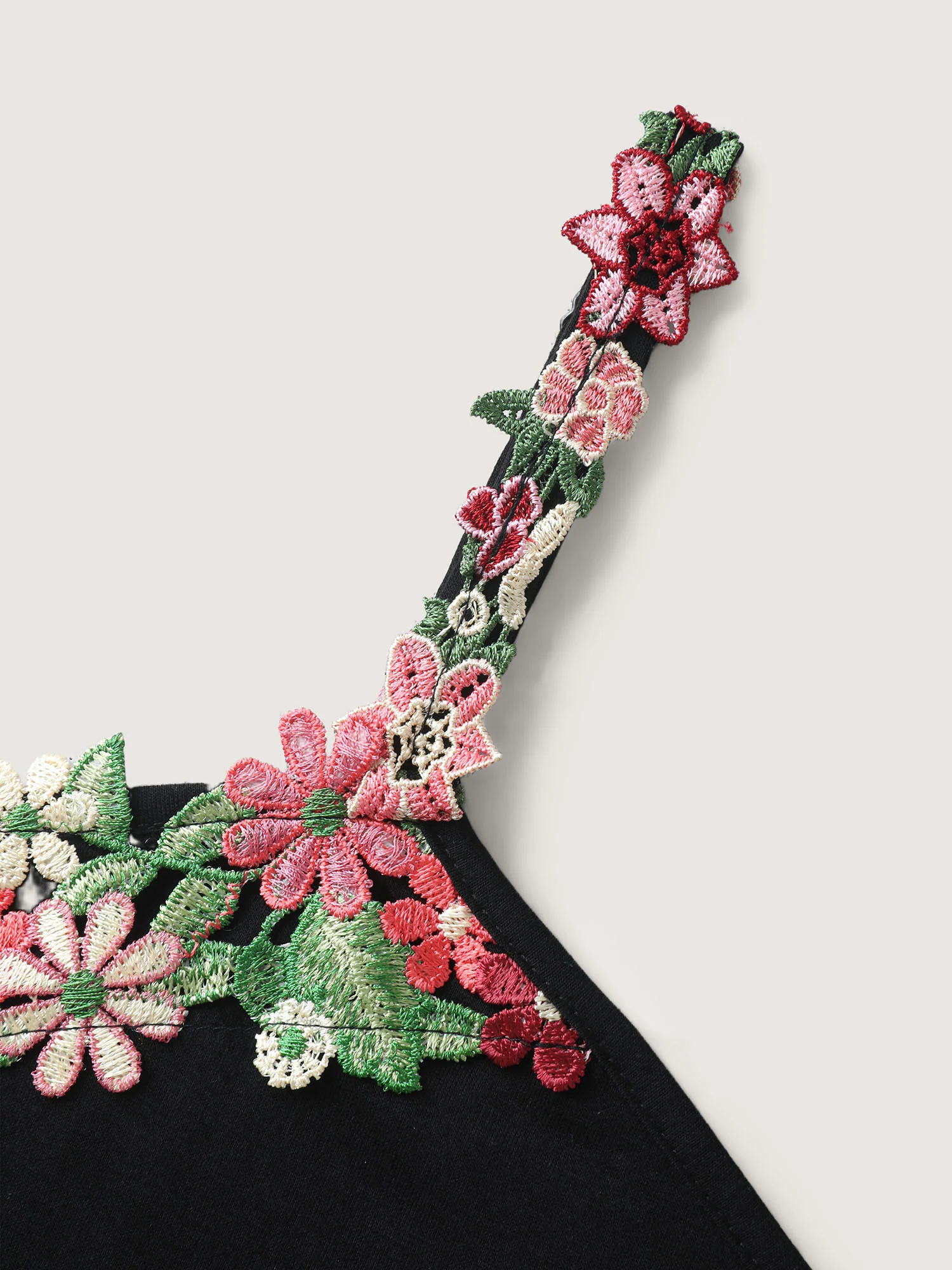 3D Floral Neckline Tank Top - Image 5