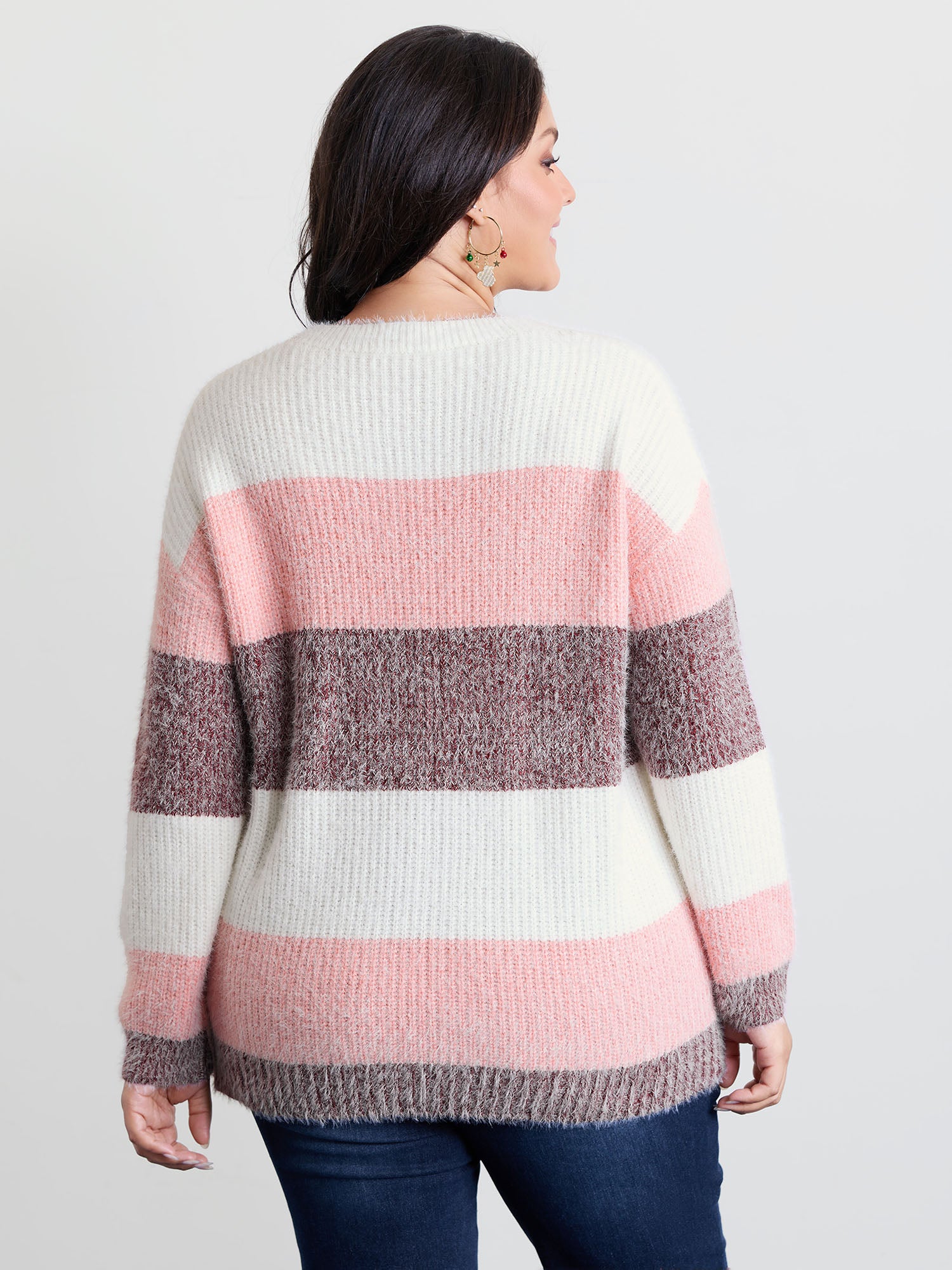 Colorblock Faux Mink Fur Pullover - Image 5