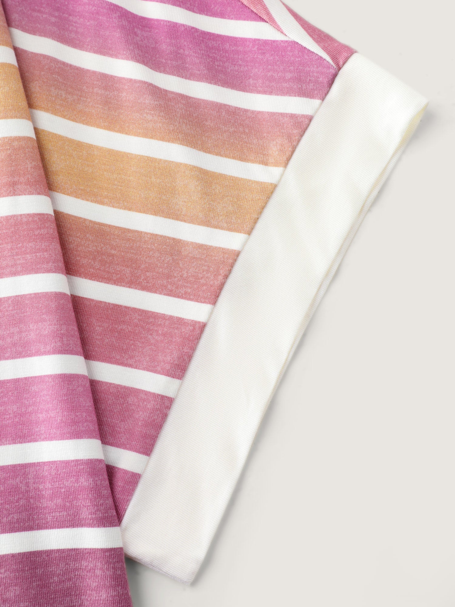 Colorful Gradient Stripe Round Neck T-Shirt - Image 5