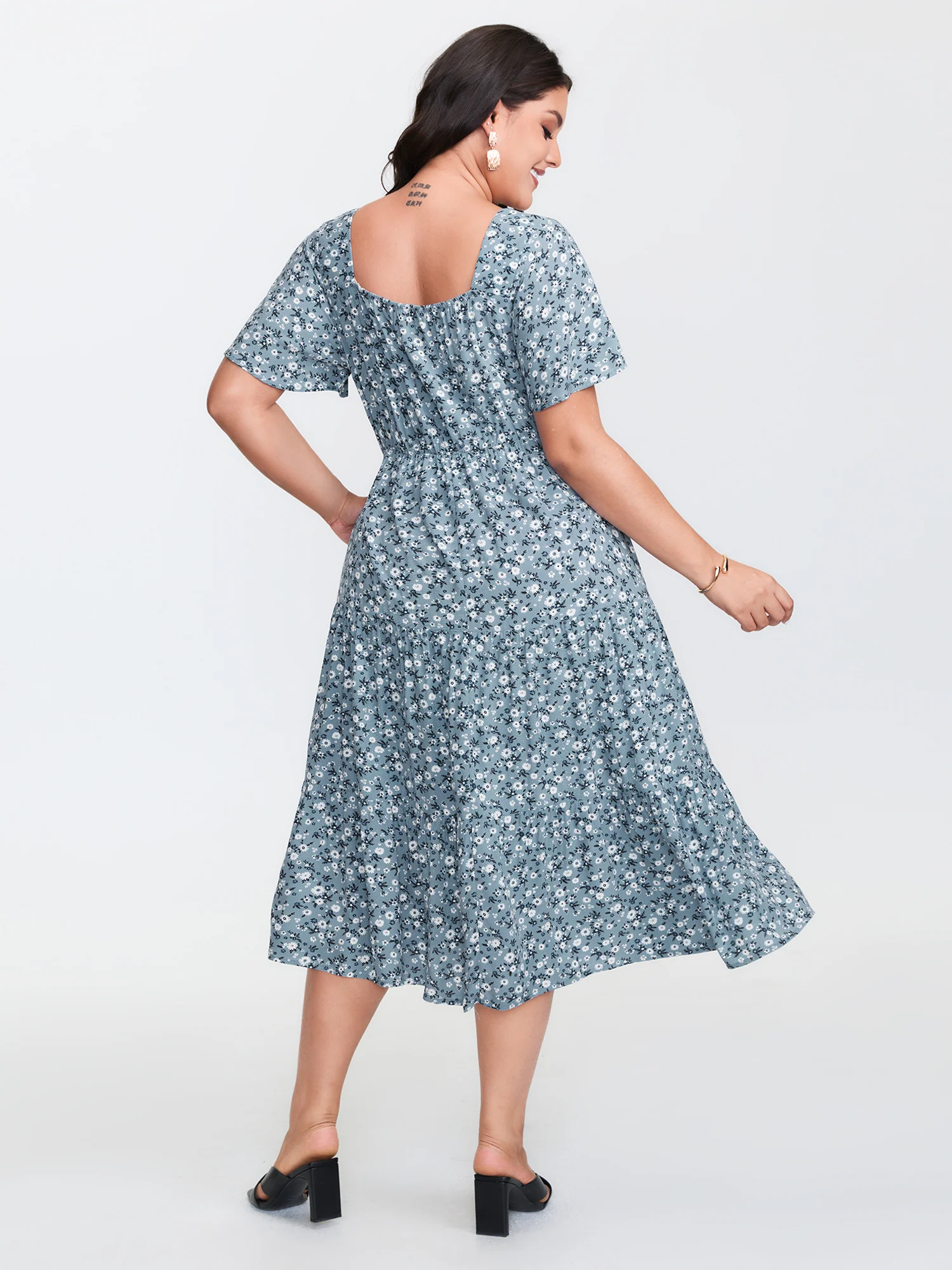 Ditsy Floral Sweetheart Drawstring Pocket Tiered Dress - Image 20