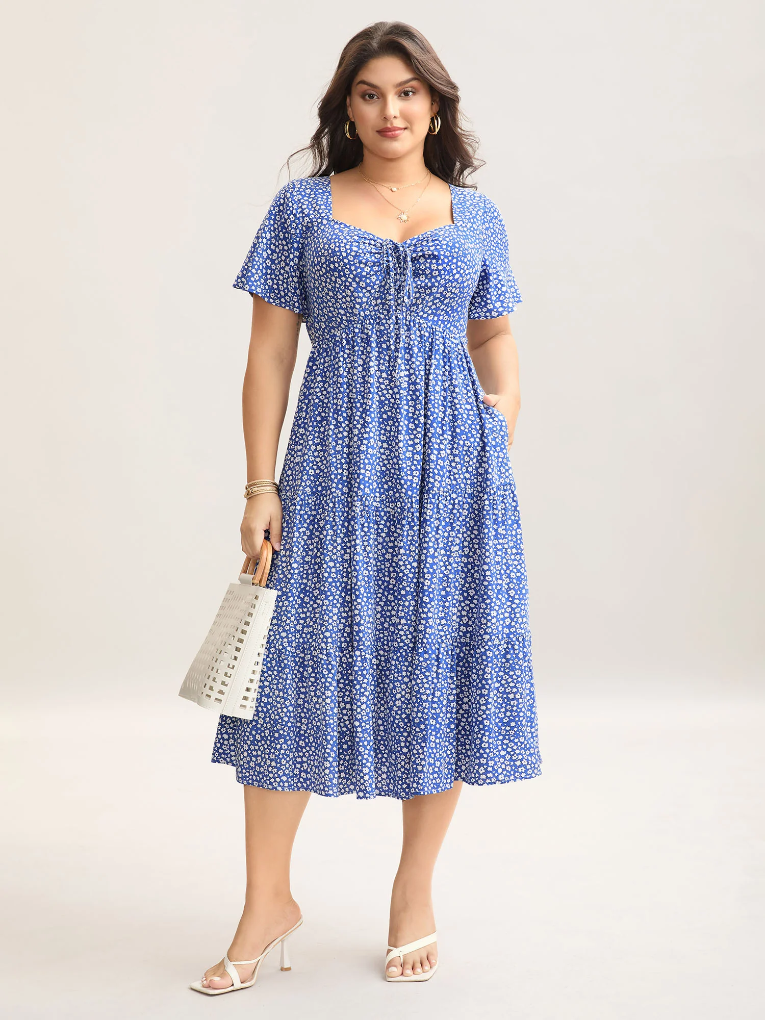 Ditsy Floral Sweetheart Drawstring Pocket Tiered Dress - Image 7