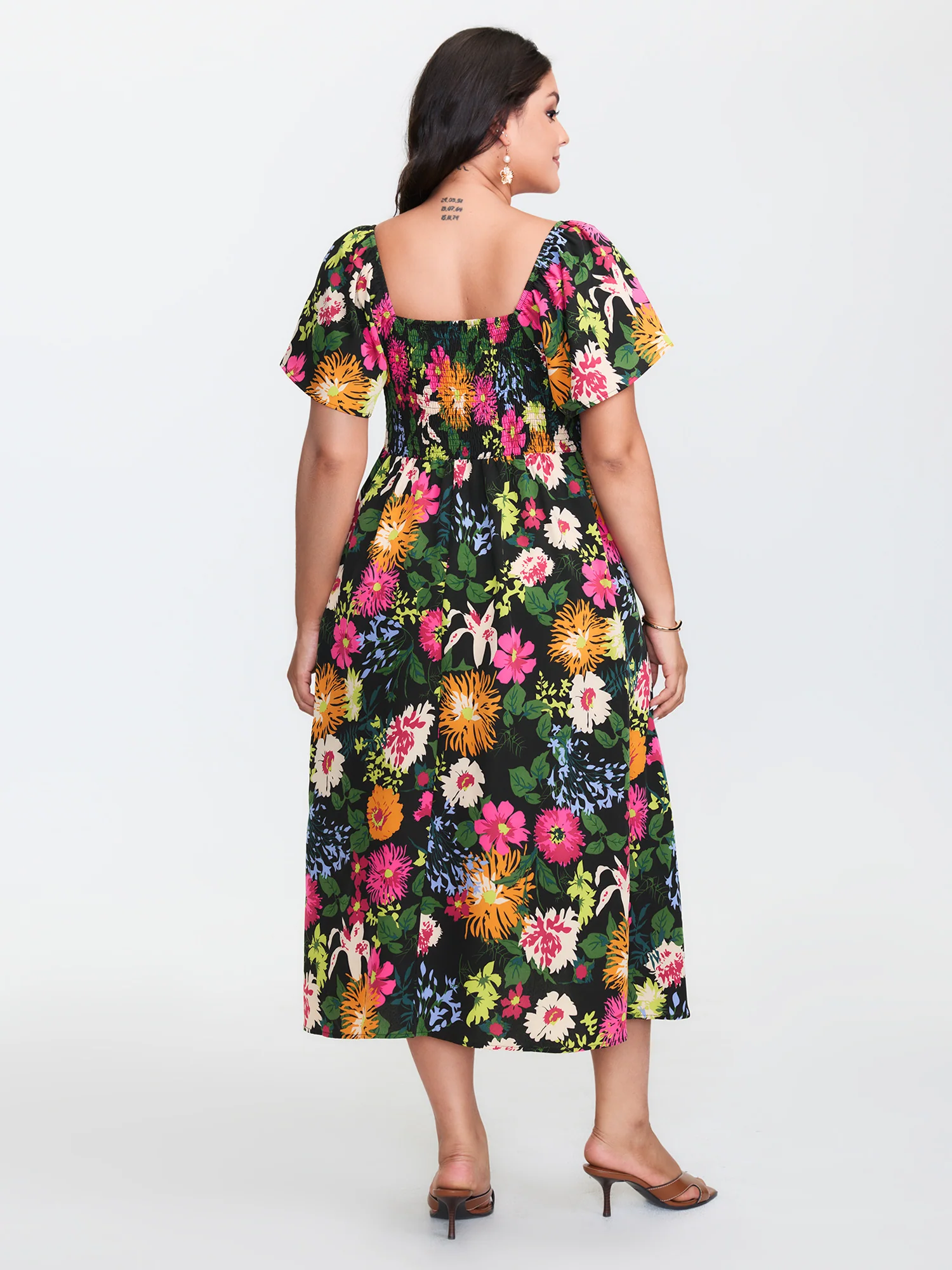 Floral Shirred Square Neck Pocket Midi Dress - Image 6