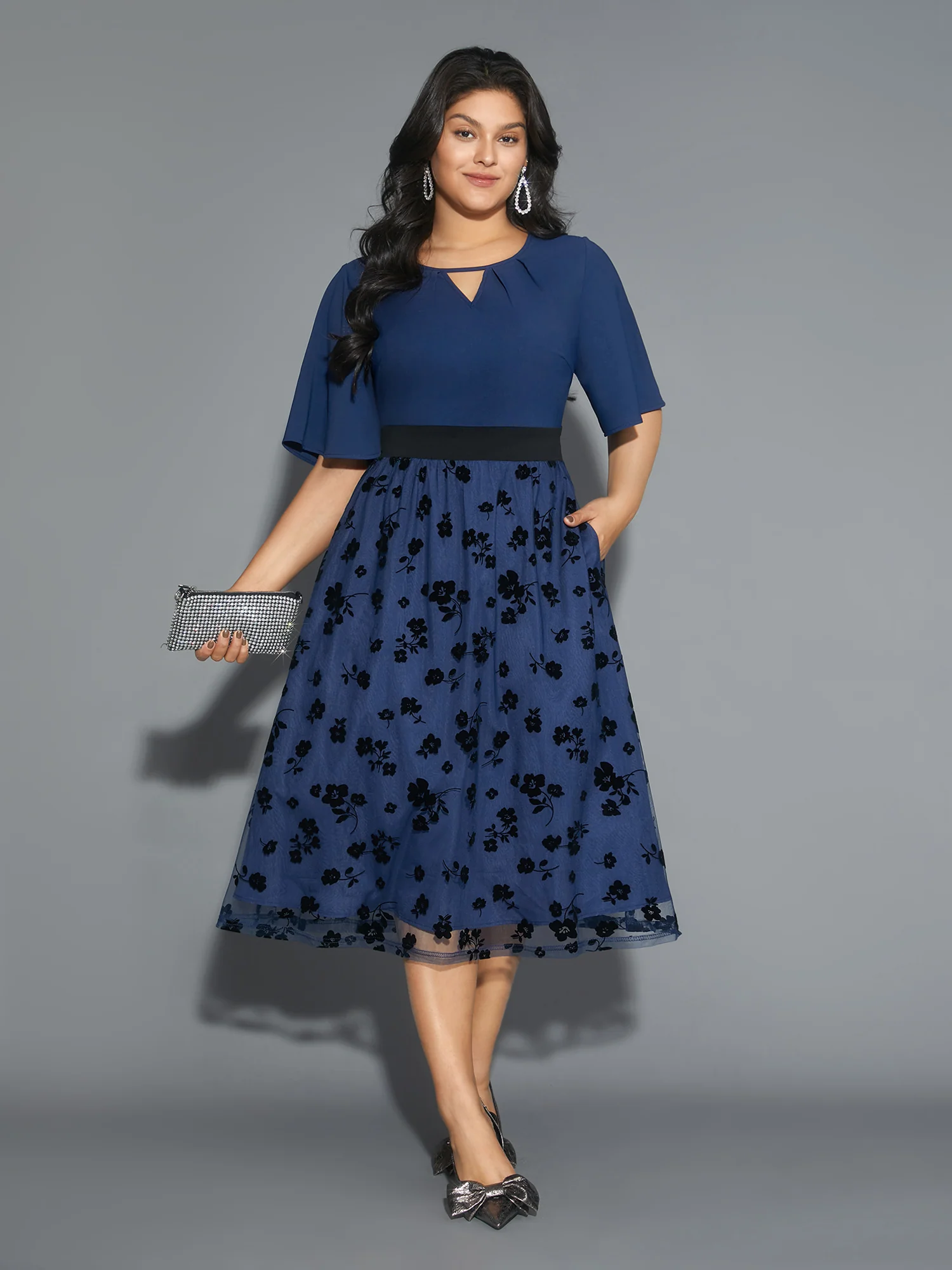 Floral Embroidered Mesh keyhole Dress - Image 3