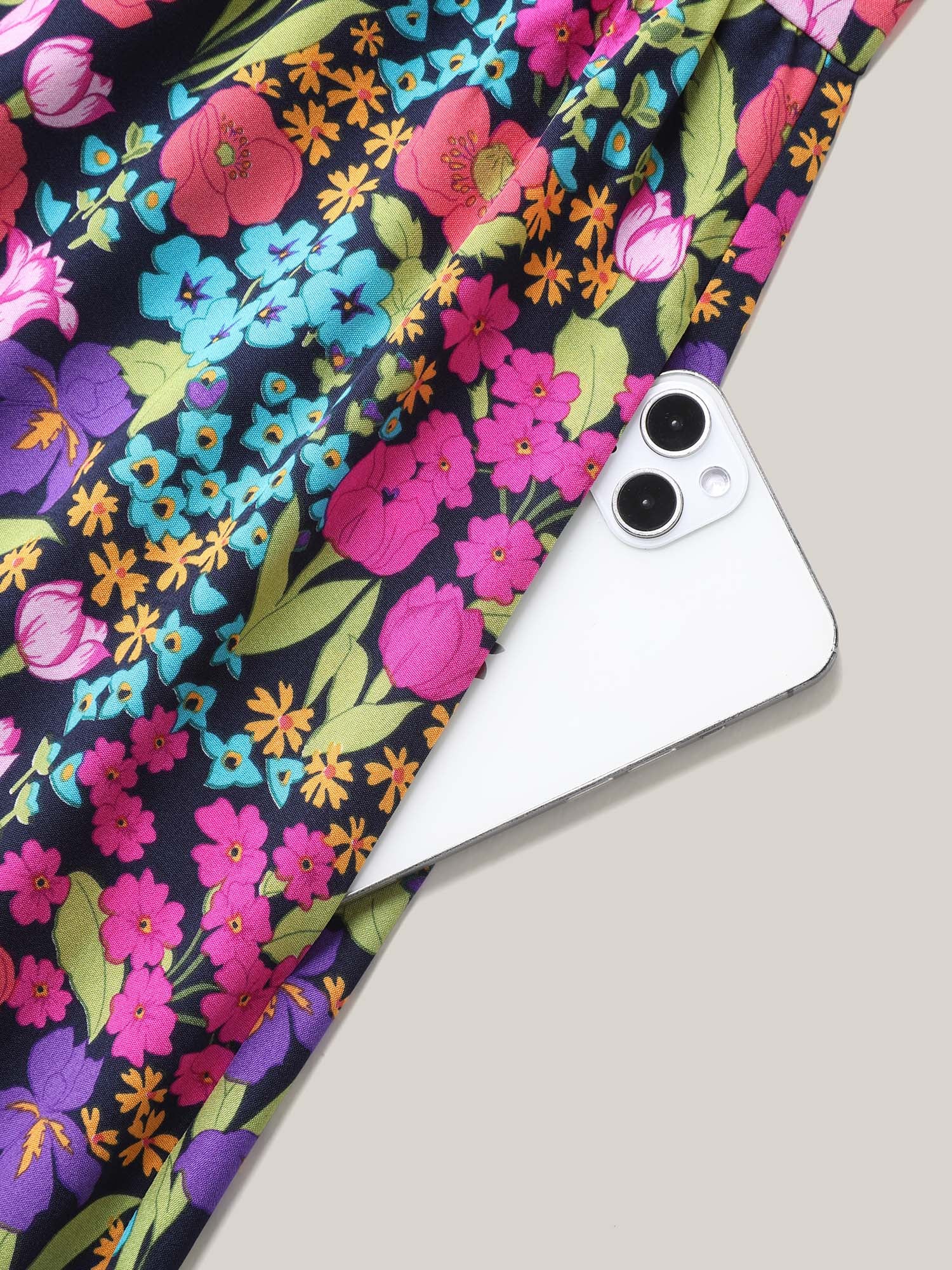 Floral Print Shirred Pockets Midi Dress - Image 10