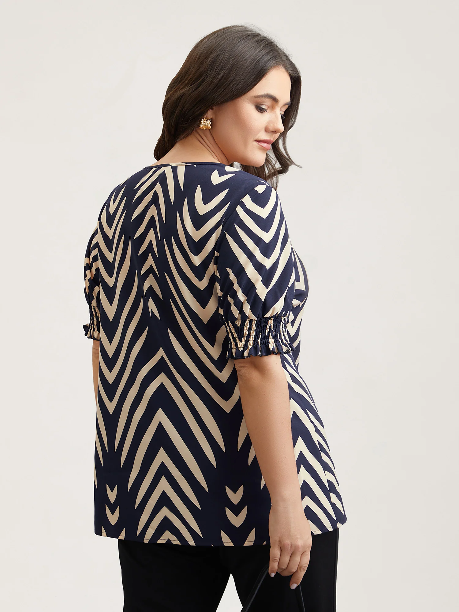Geometric Print Ruffled Shirred Shirt - Image 5