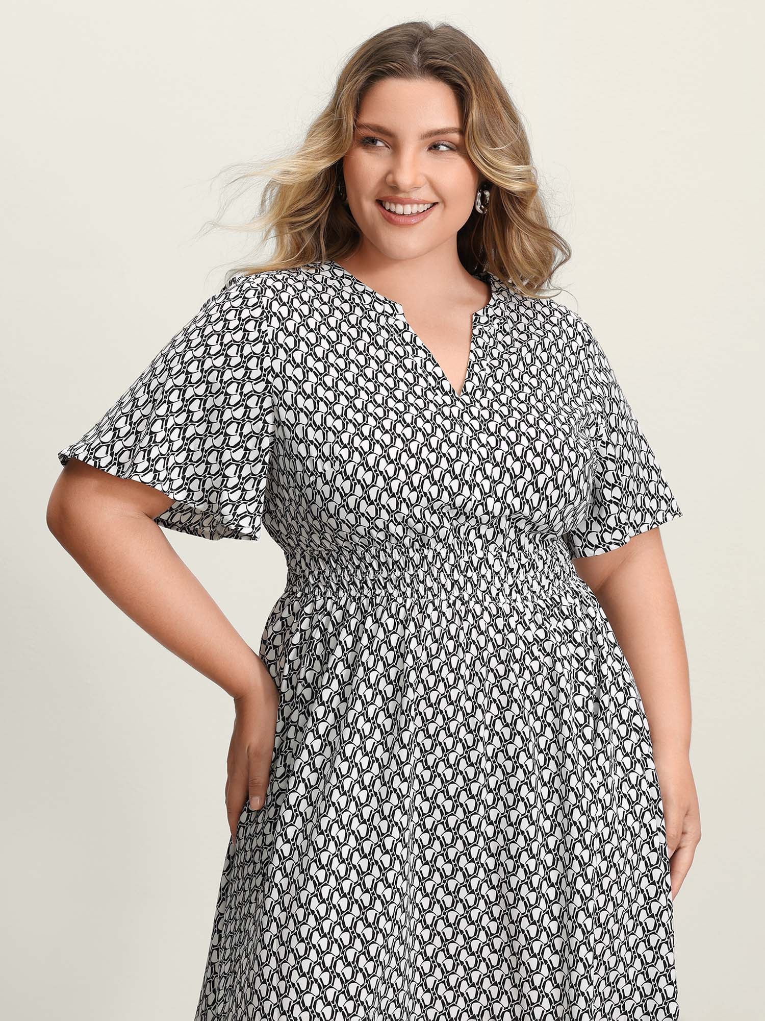 Geometric Print Waist-Cinched Tiered Midi Dress - Image 13
