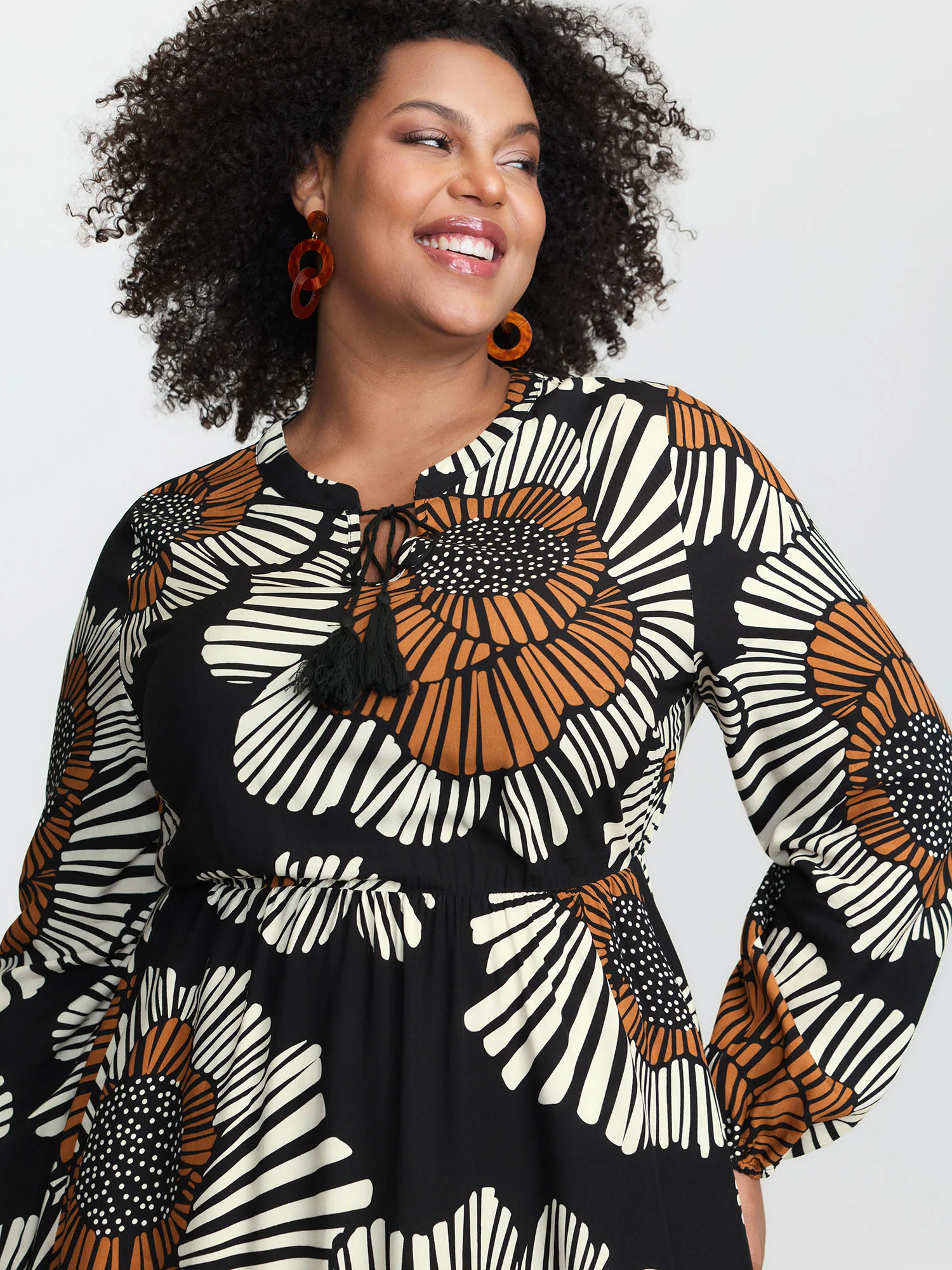 Large Floral Print Notched Collar Midi Dress - Image 2