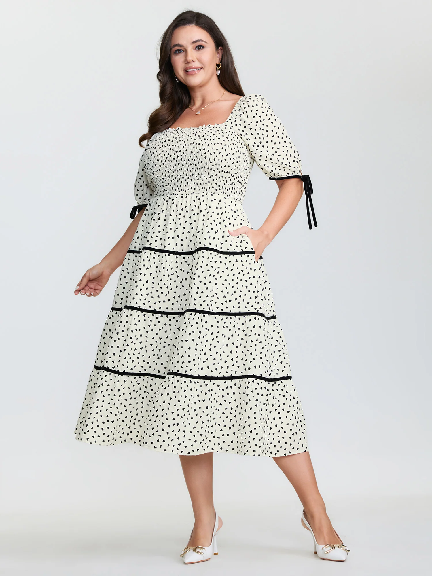 Little Heart Print Shirred Contrast Tie Midi Dress