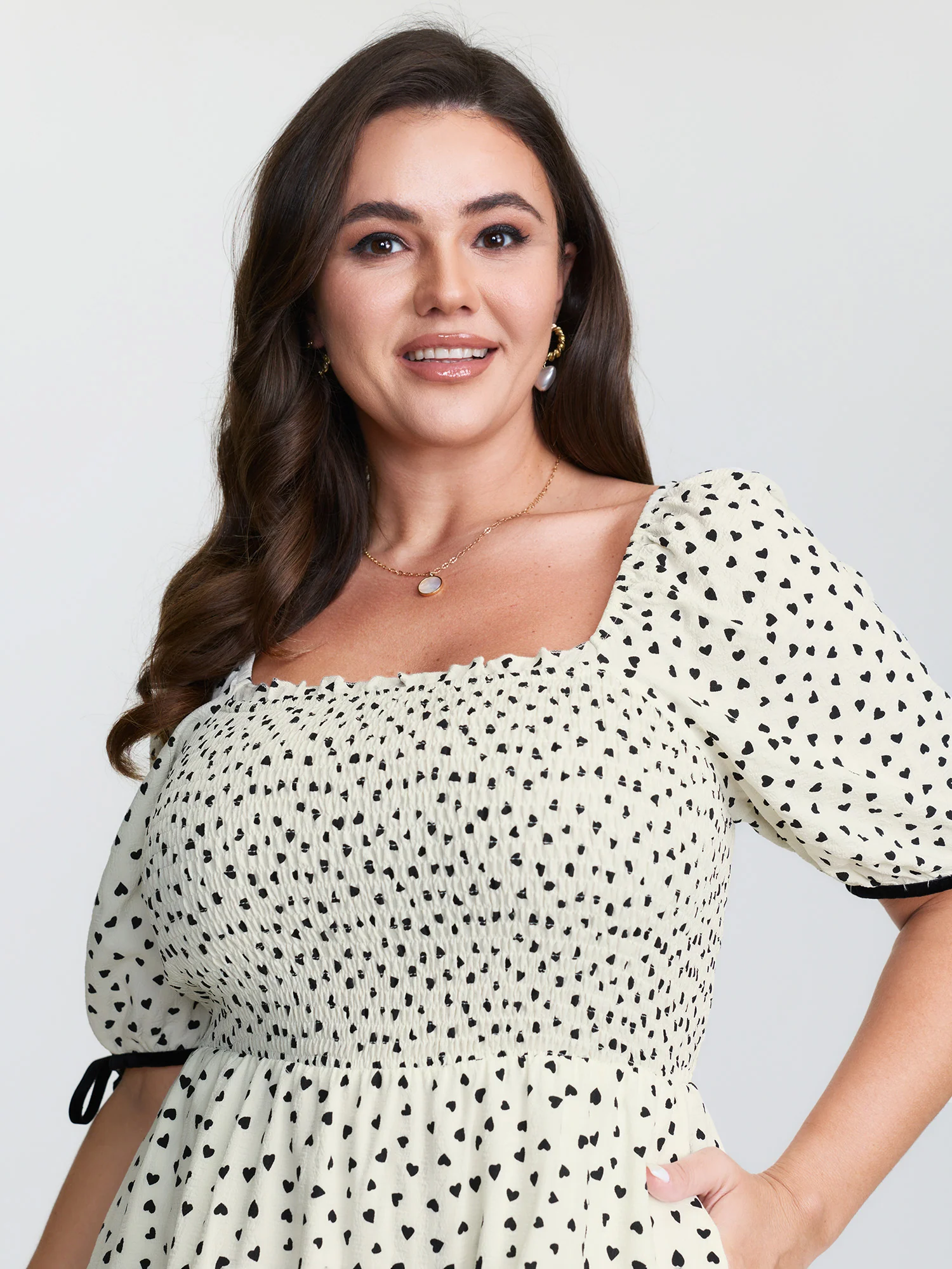 Little Heart Print Shirred Contrast Tie Midi Dress - Image 2