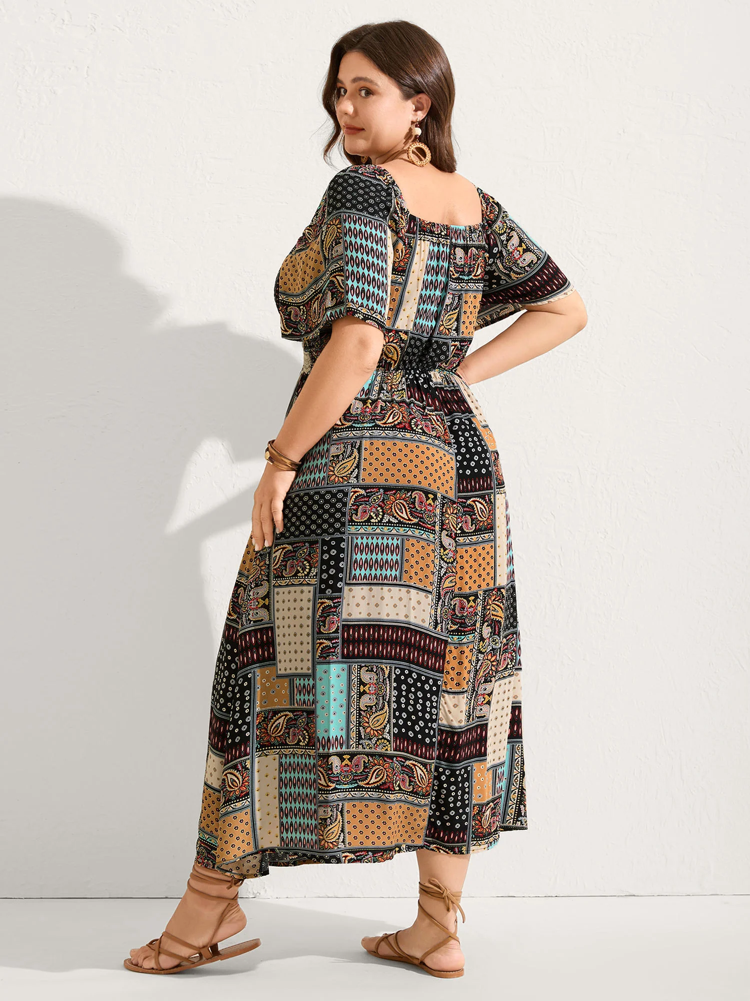 Paisley Floral Collage Shirred Pockets Midi Dress - Image 4