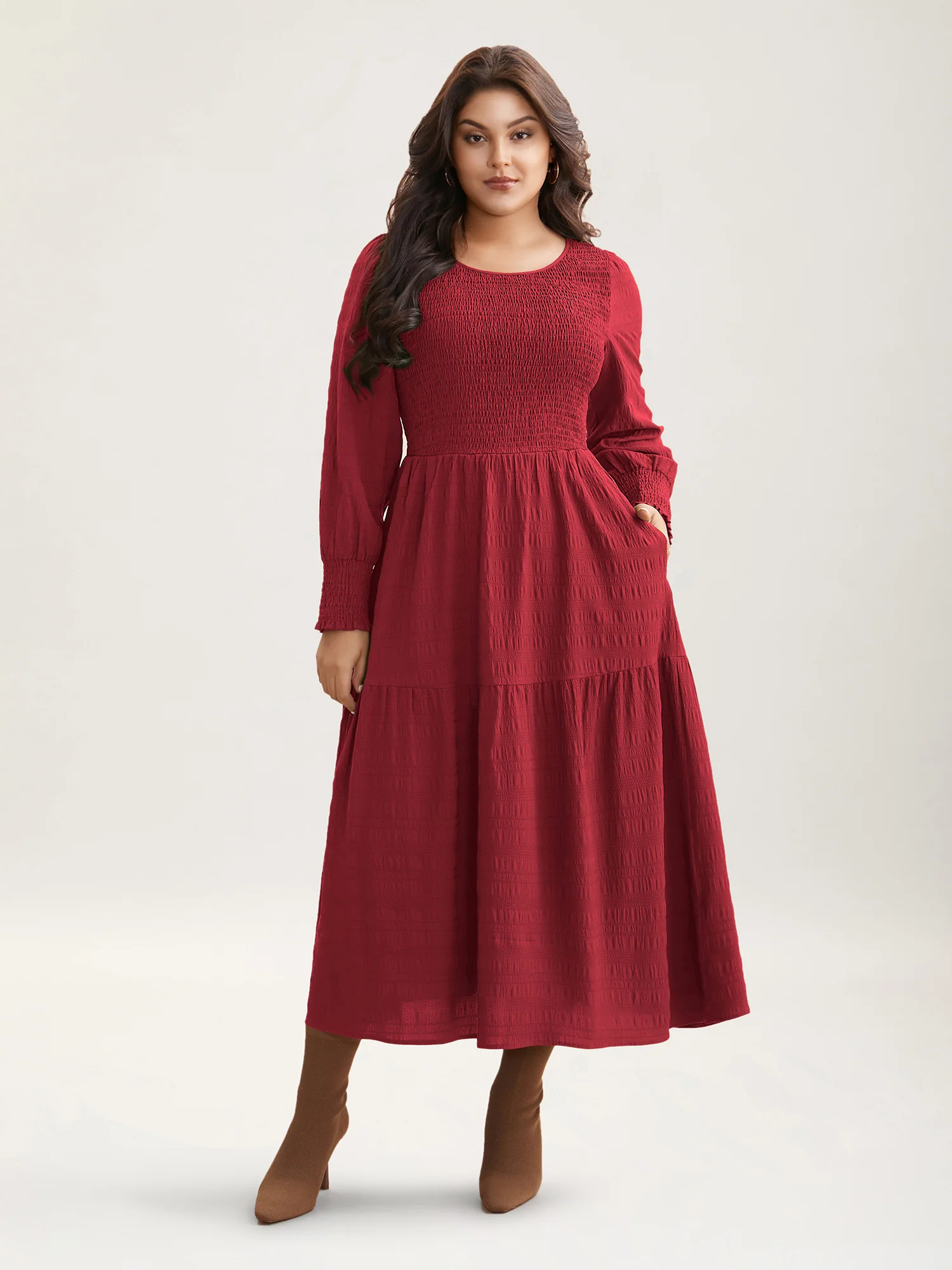 Plain Textured Shirred Midi Dress - Image 11