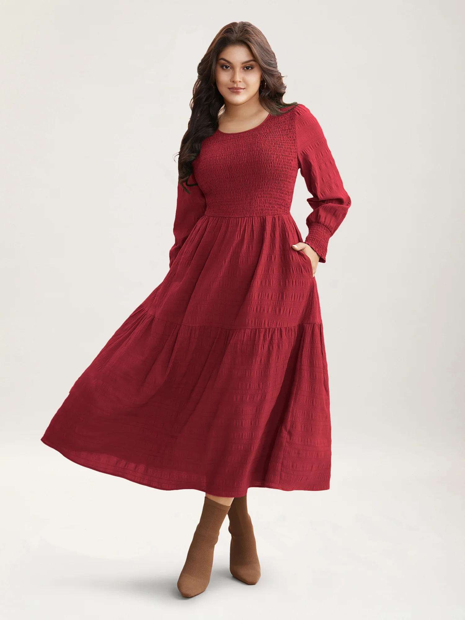 Plain Textured Shirred Midi Dress - Image 12