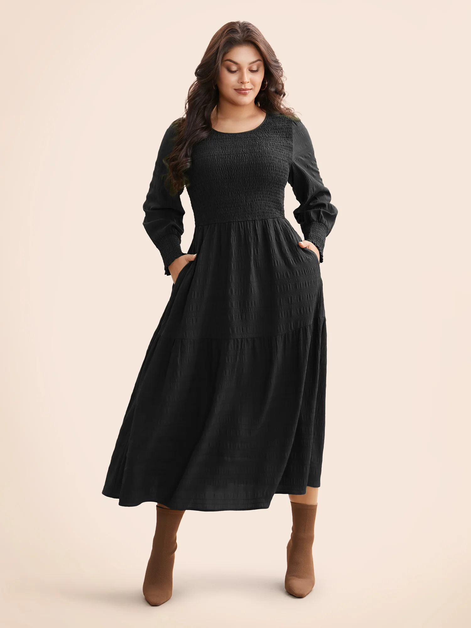 Plain Textured Shirred Midi Dress - Image 8