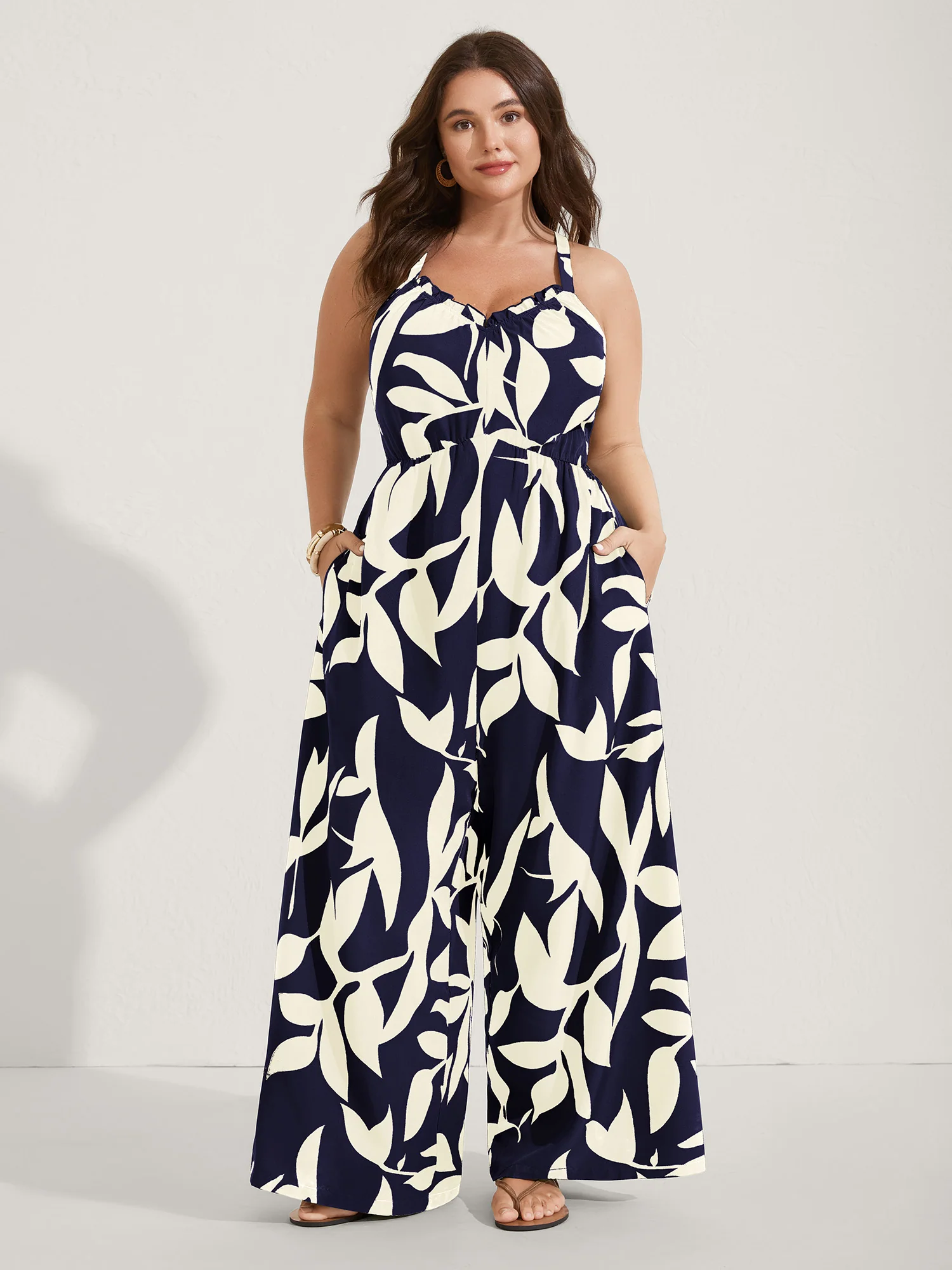 Silhouette Floral Print Sweetheart Jumpsuit - Image 22