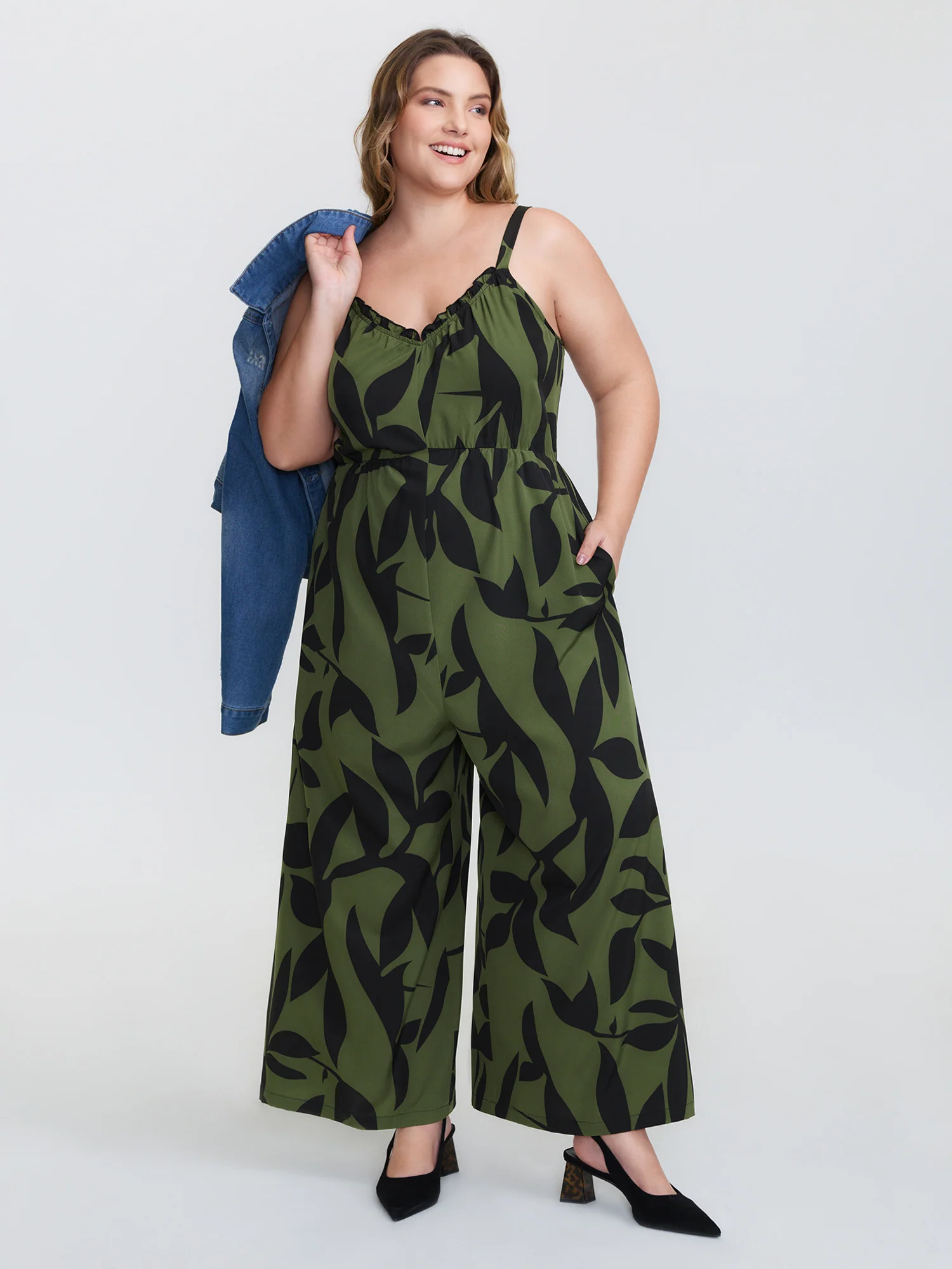 Silhouette Floral Print Sweetheart Jumpsuit - Image 9