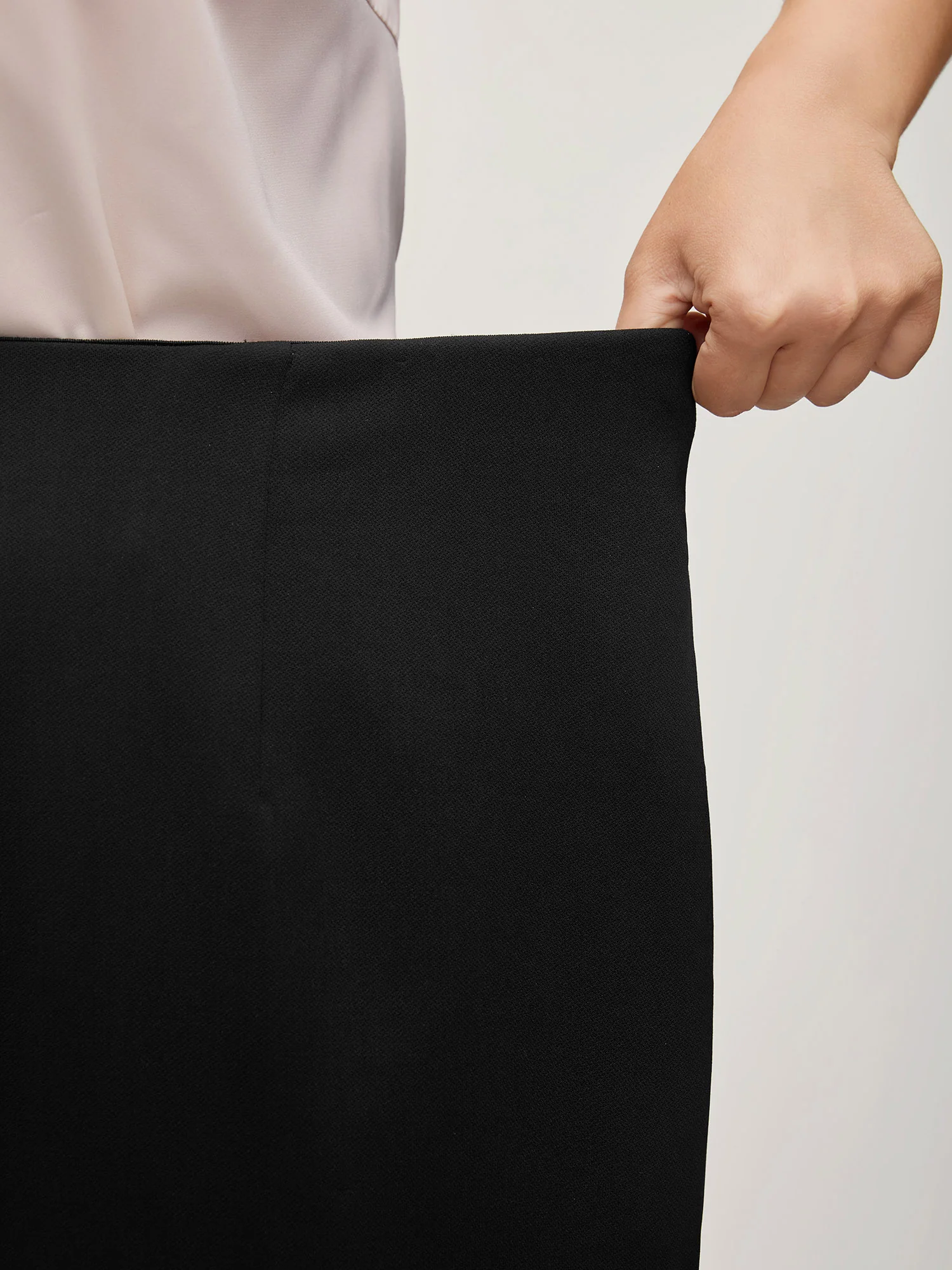 Solid Elastic Waist Pleated Wide Leg Pants - Image 3