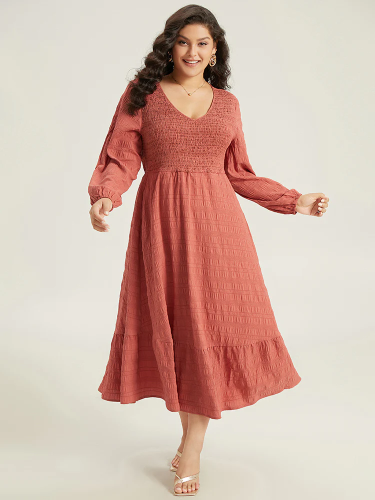 Solid Shirred Plisse Flutter Hem Dress - Image 3