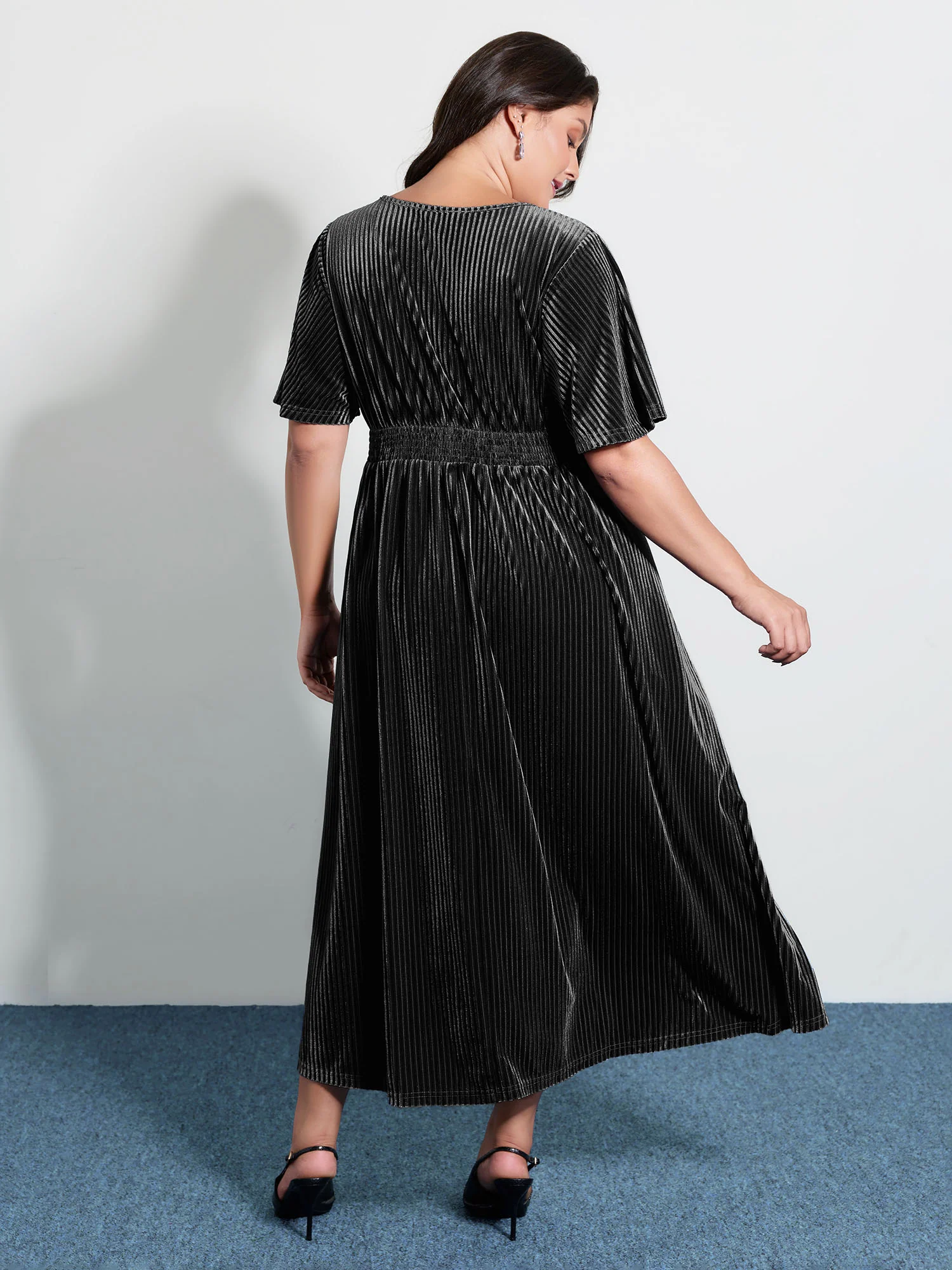 Velvet Celestial Embroidery Shirred Maxi Dress - Image 6