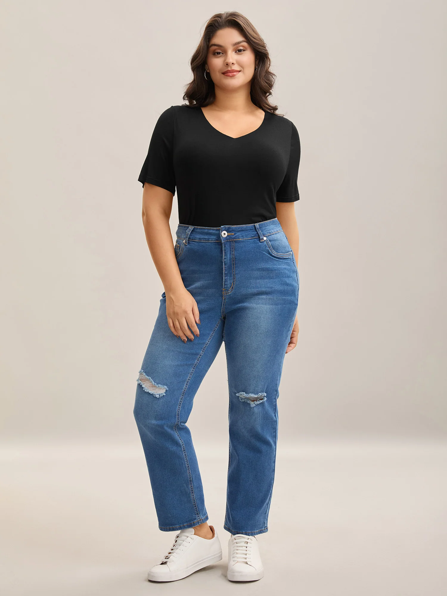 Supersoft Fitted V-Neck T-Shirt - Image 3