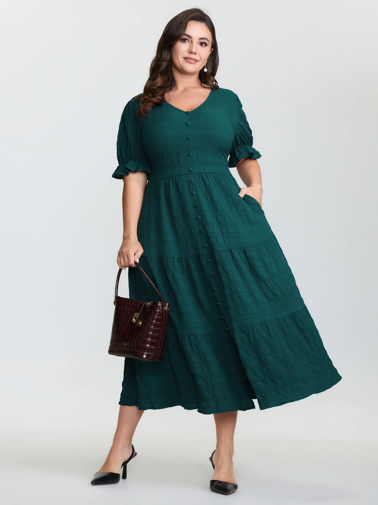 Textured Triangular Cinched-Waist Tiered Maxi Dress - Image 3