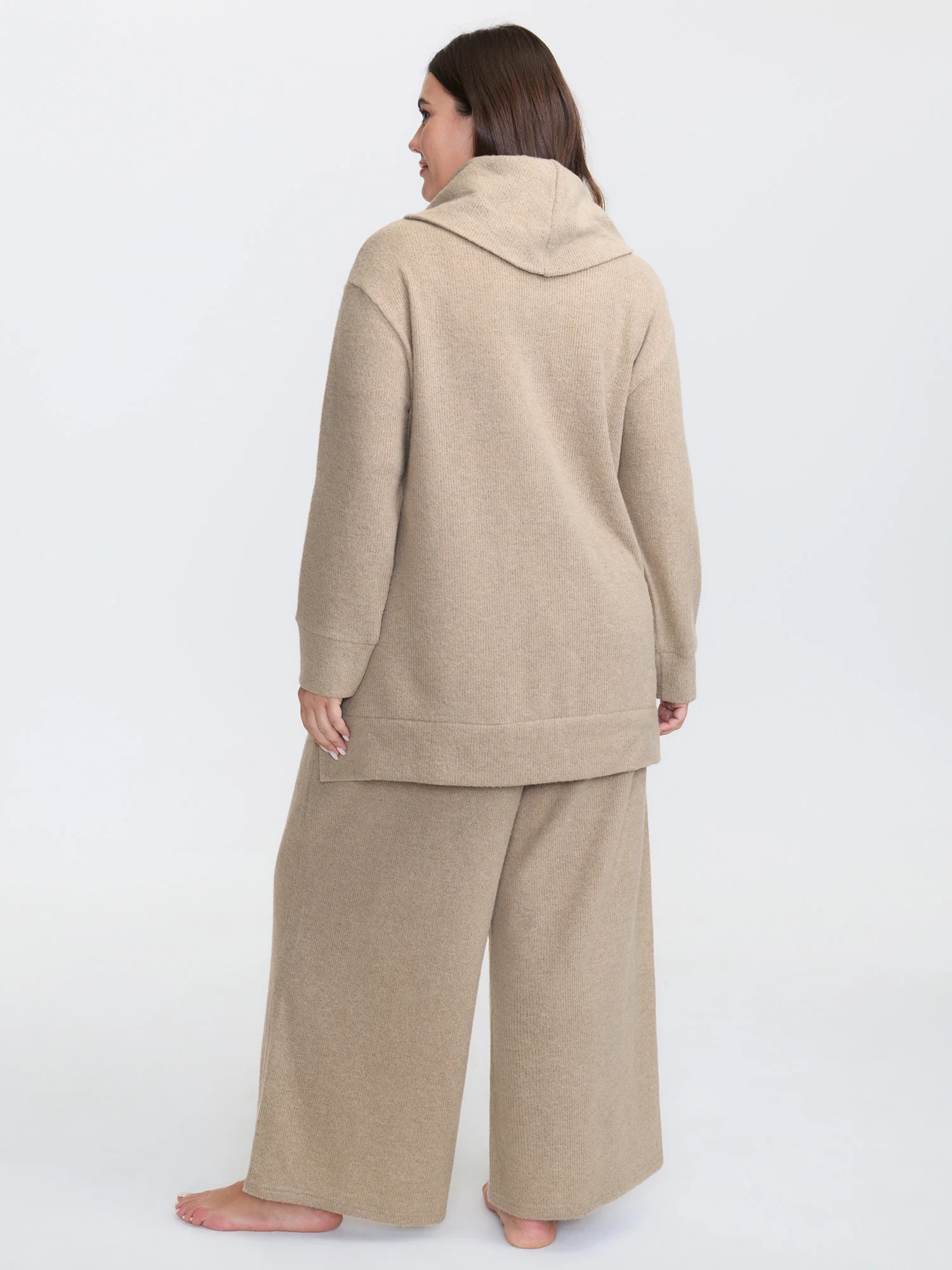 Turtleneck Snuggle-Worthy Loungewear Set - Image 14