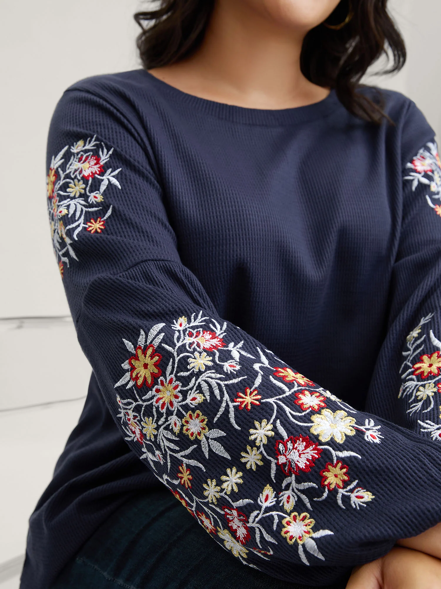 Waffle Knit Floral Embroidered Lantern Sleeve T-shirt - Image 9